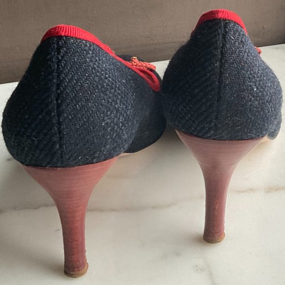 Vintage PAUL SMITH Navy Herringbone Tweed pumps trimmed with Red Grosgrain Trim - Picture 8 of 13
